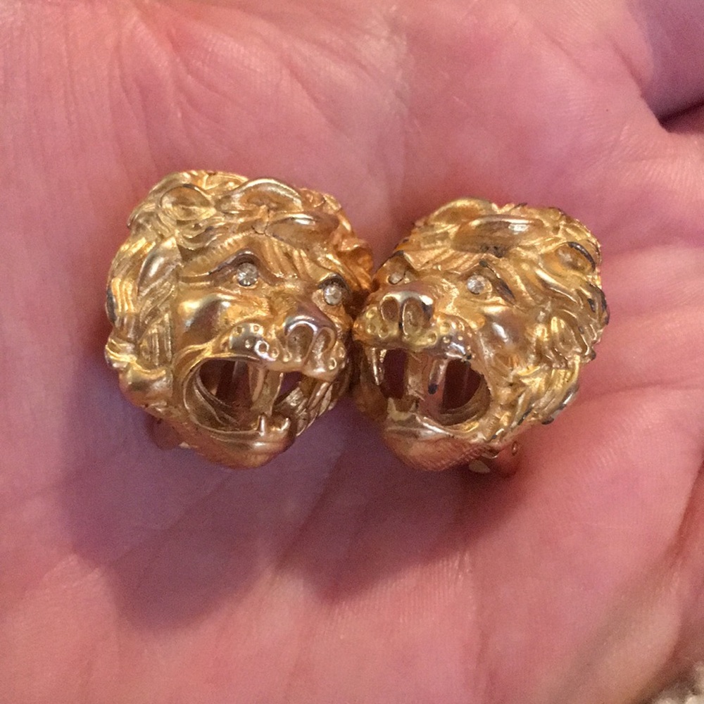 Vintage lion earrings